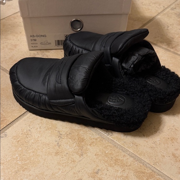 Ash Cozy Black Slip-Ons - Picture 5 of 5